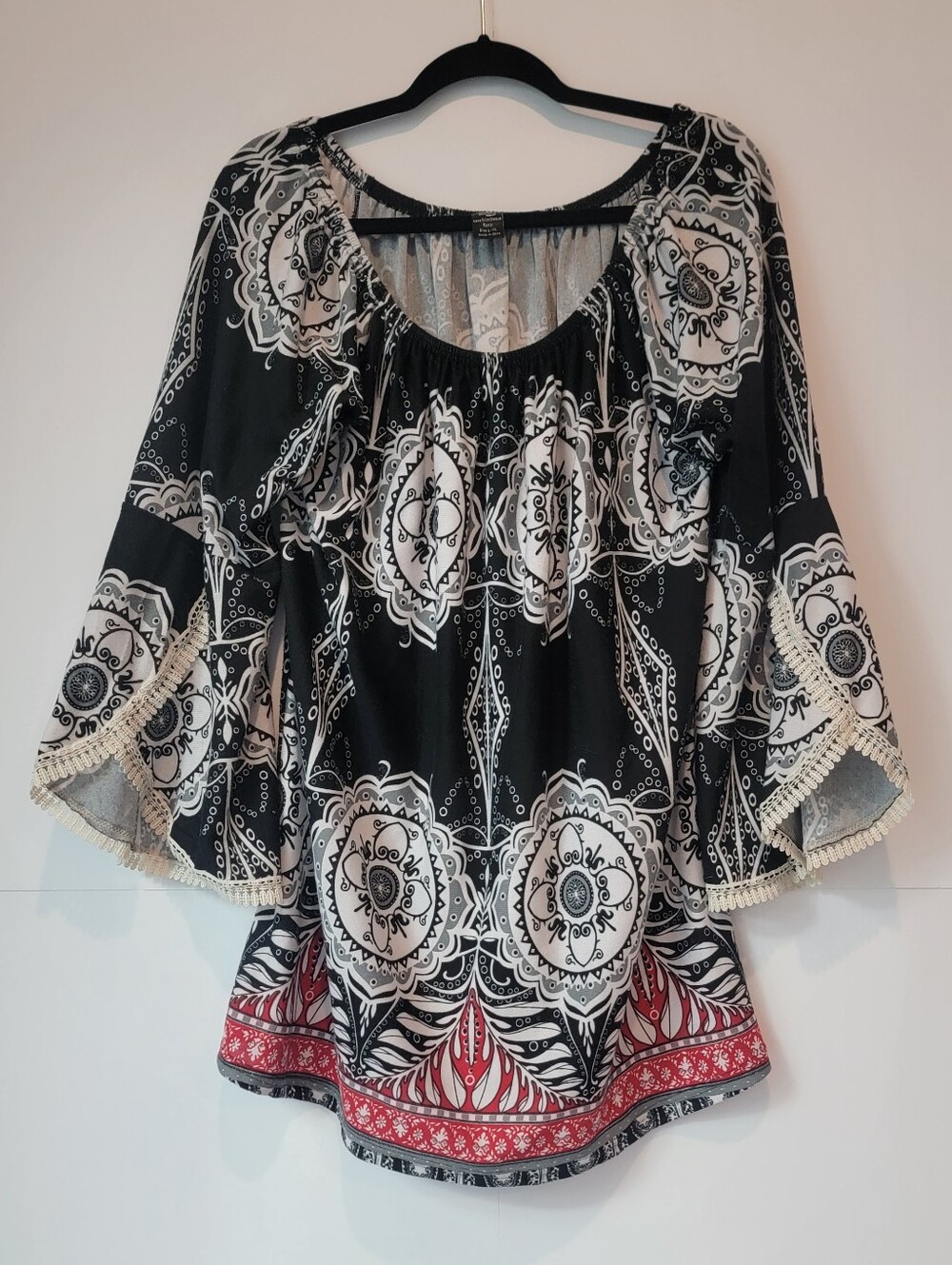 WinWin Black White Red Boho Medallion Bell Sleeve Tunic Top L/XL